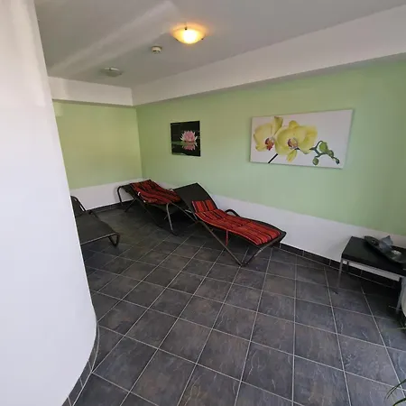 Adler Kaprun, Golf 'n' And Mountain Biking.